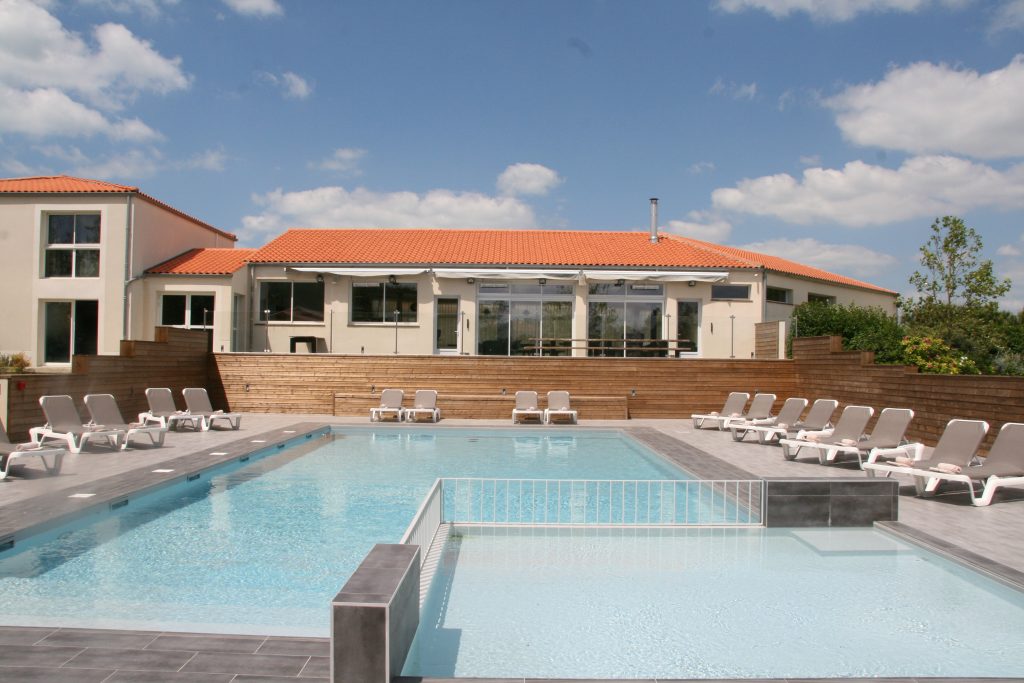 Piscine extérieure chauffée